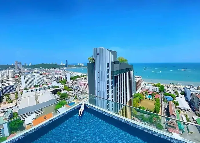 Pattaya Central & Infinity Pool